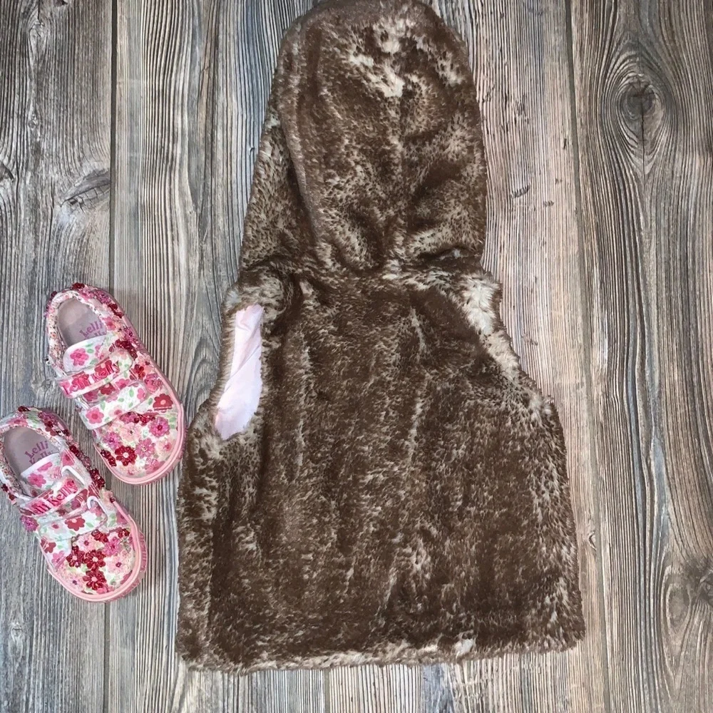 Gymboree Faux Fur Hooded Sleeveless Jacket